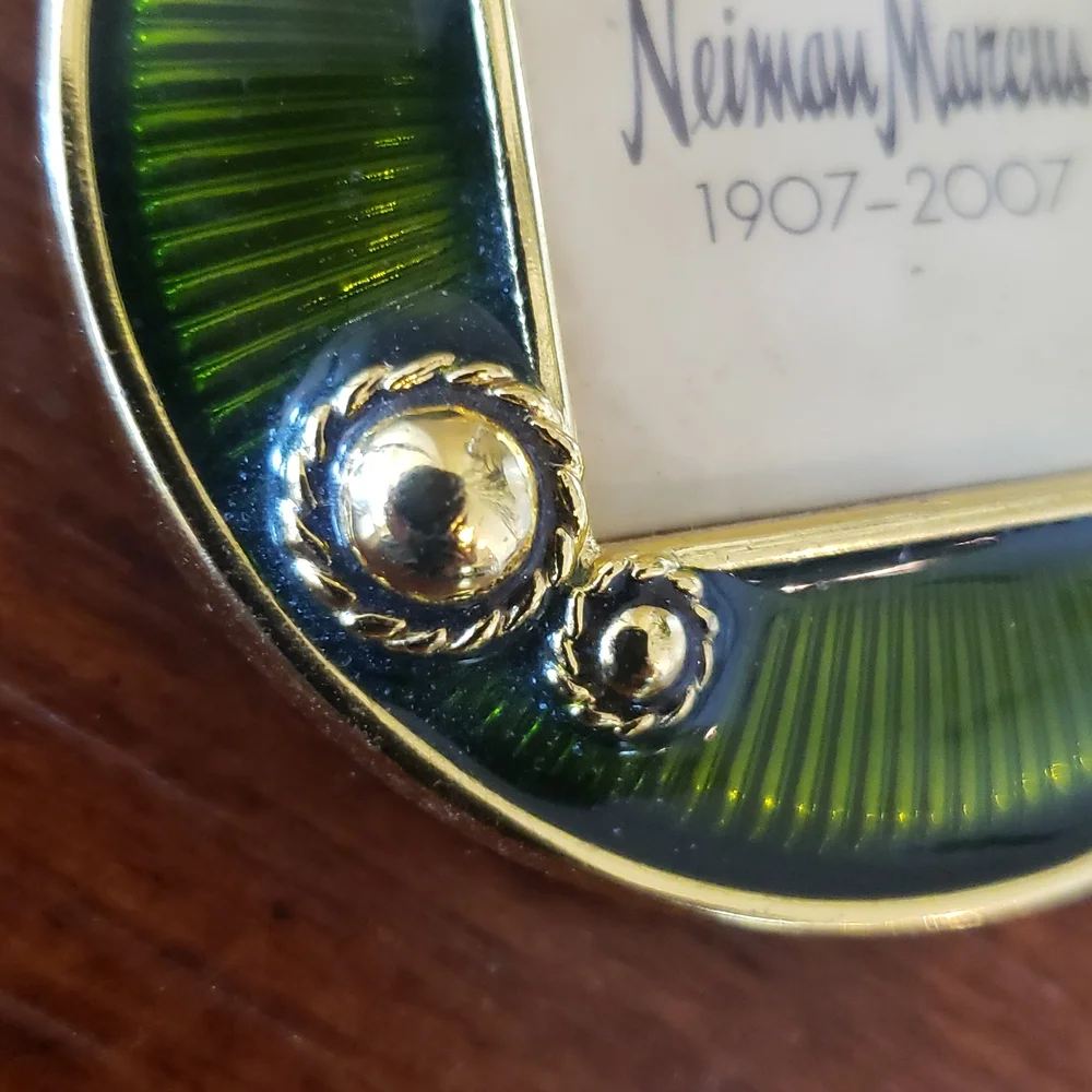 JAY STRONGWATER x NEIMAN MARCUS Collab Collectors Mini Frame Green Gold - Picture 2 of 10